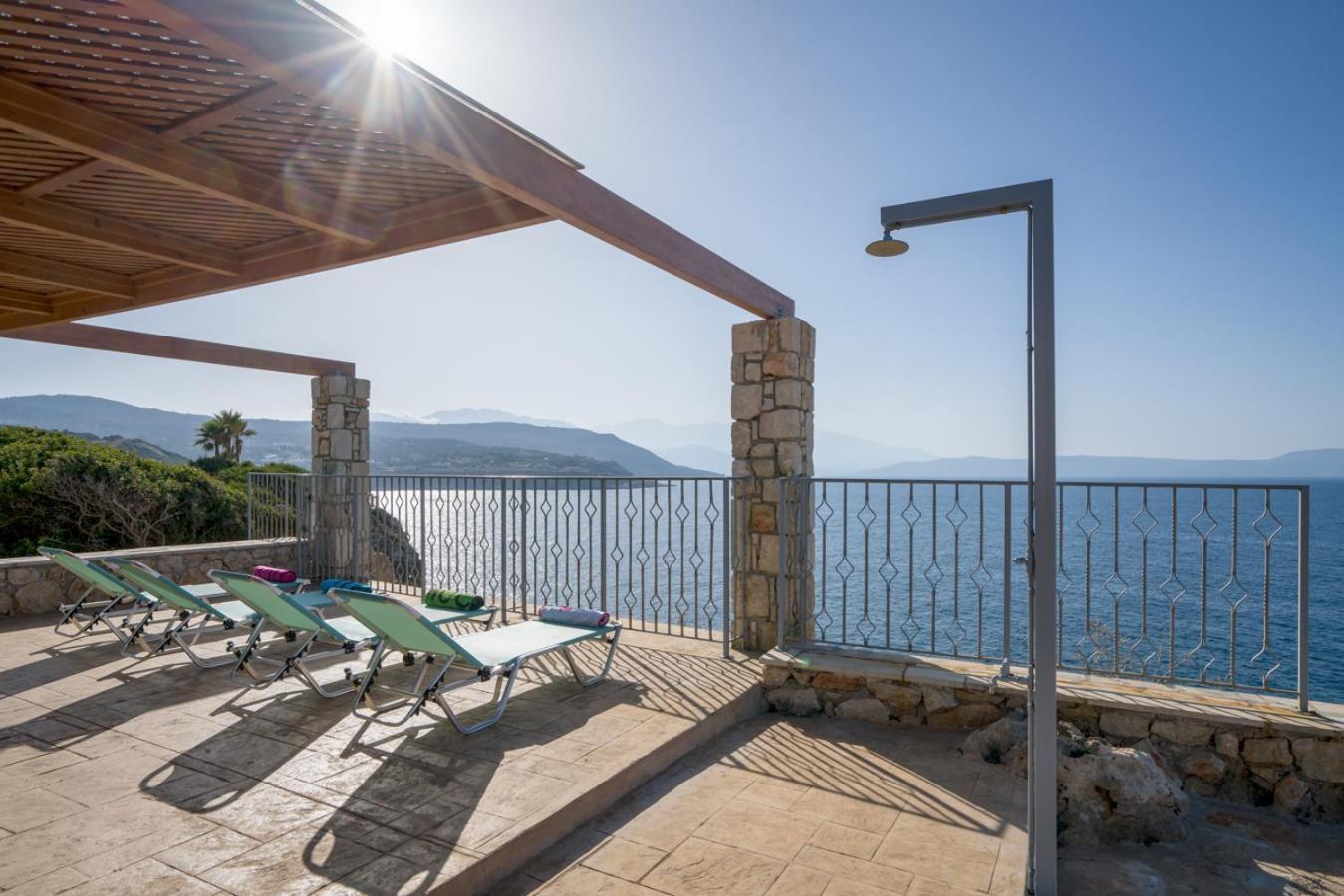 Family Big Apartment Next To The Sea 2-5 People Atsipopoulo Екстер'єр фото
